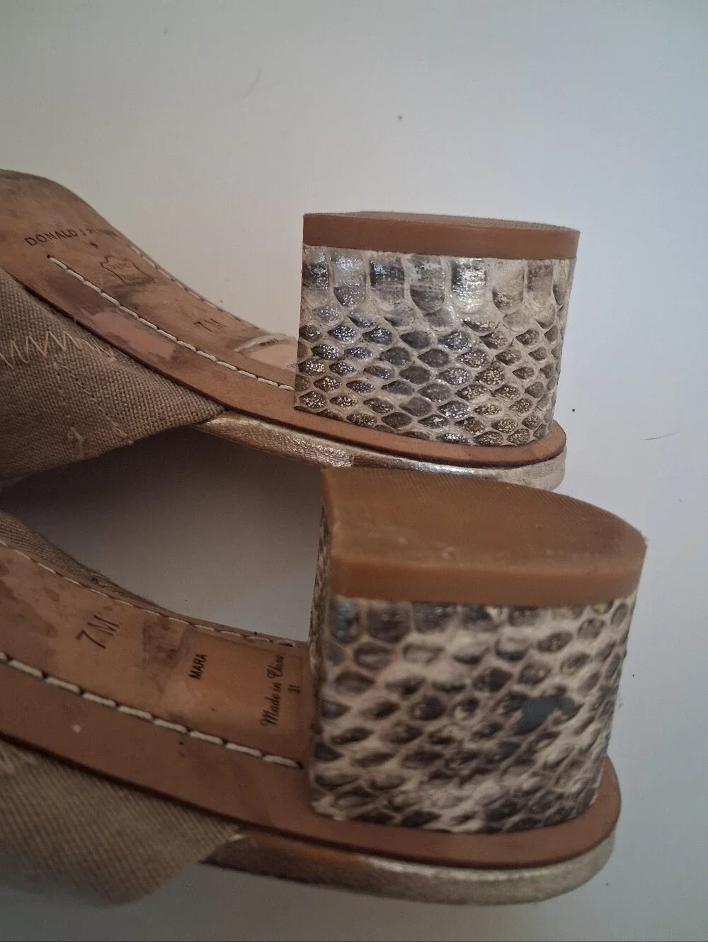 Donald J. Pliner Beige Stretch Slide Sandals Snake Print Block Heel Size 7